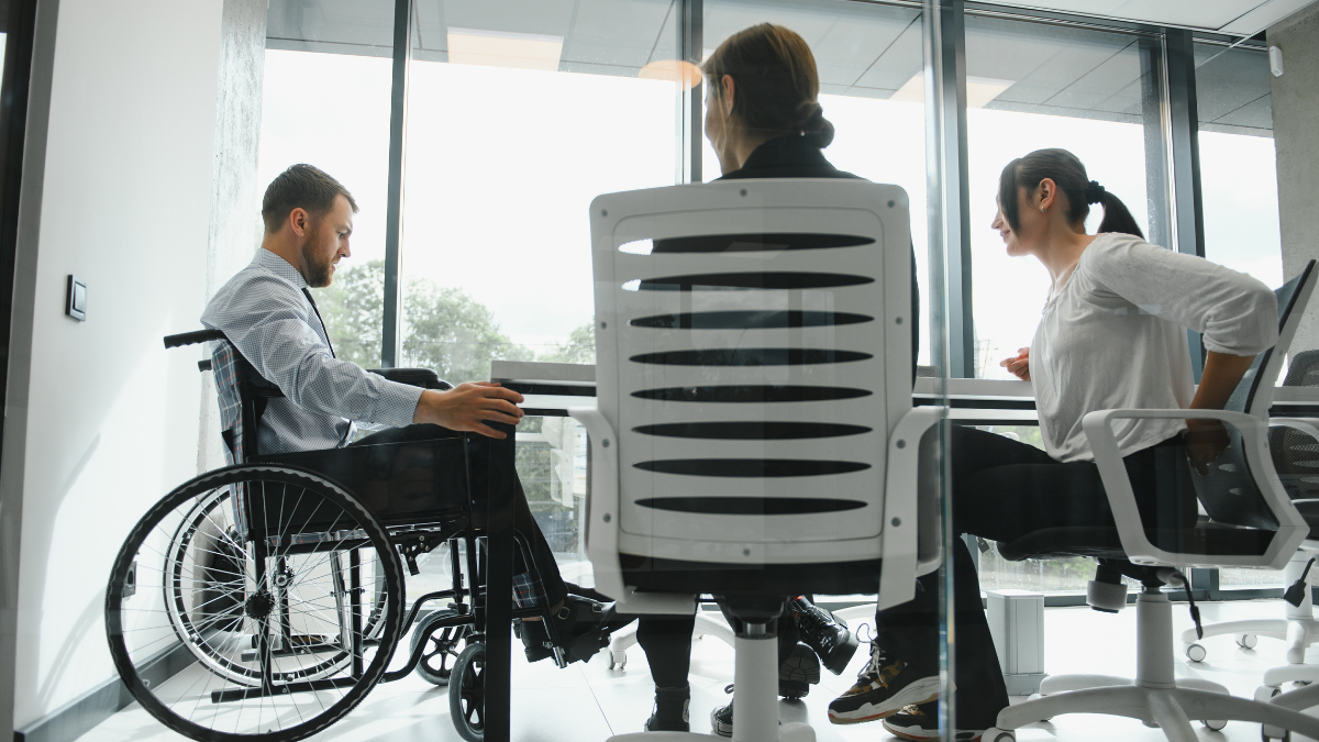 Incapacidad permanente y empleo en Mataró: Ley 2/2025